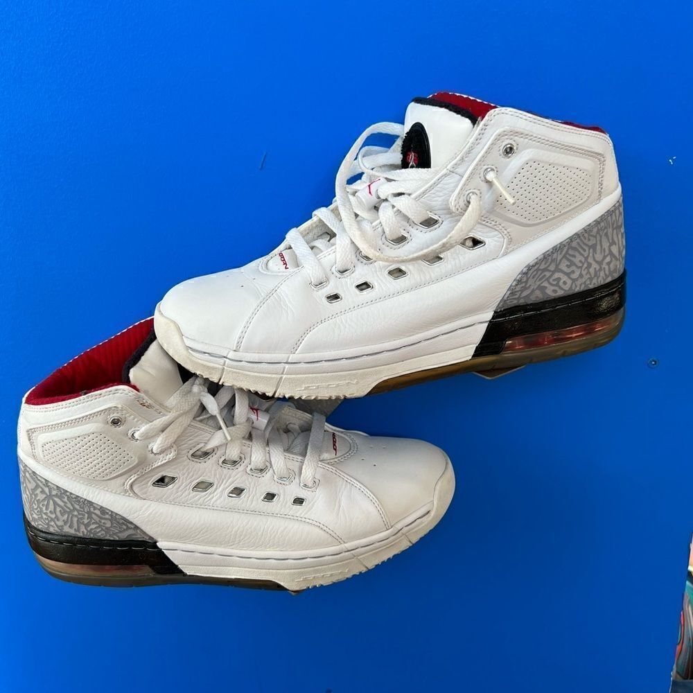 2007 NIKE AIR JORDAN OL'SCHOOL WHITE BLACK CEMENT GREY FIRE RED OG 10.5